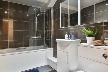 Silver 3 Bed Duplex at iQ Hollingworth House, Fairfield Street, City Centre, Manchester, M13GN - Image 6